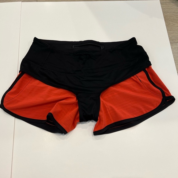 Lululemon Run: Speed Short *4-way Stretch Size 4 - Picture 9 of 15